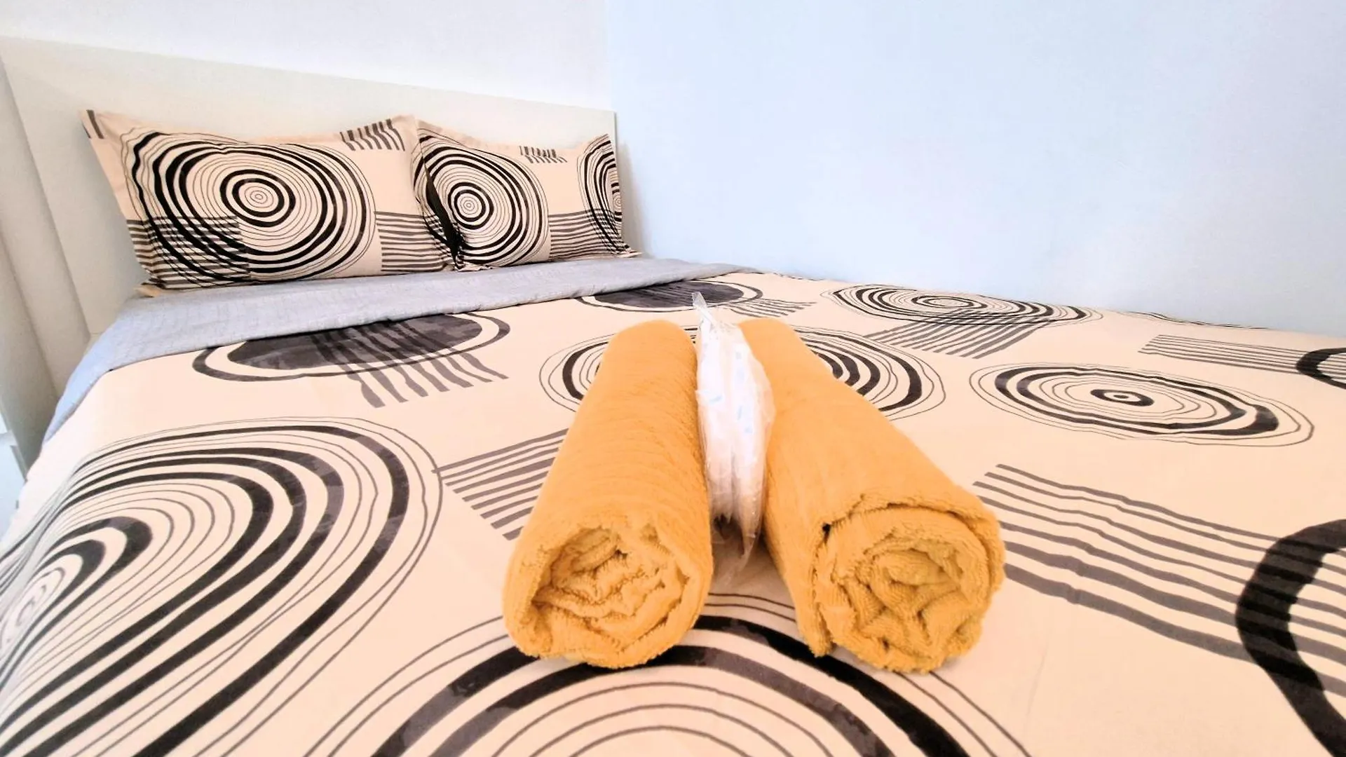 Central Pearl Studio Bucharest Apartment