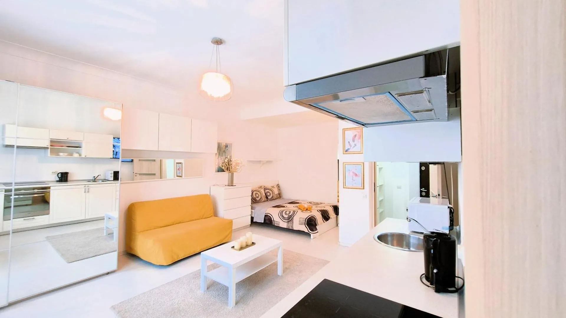 Central Pearl Studio Boekarest 0*,